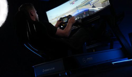 Mercedes-AMG PETRONAS Formula One Team Sim Racing szimulátor váz