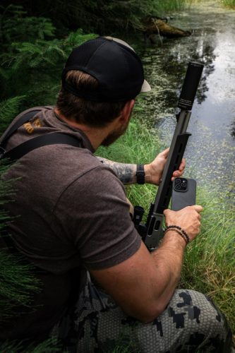 Tactical Beaver Samsung Galaxy S25 Ultra prémium szilikon tok kameravédő peremmel, fekete